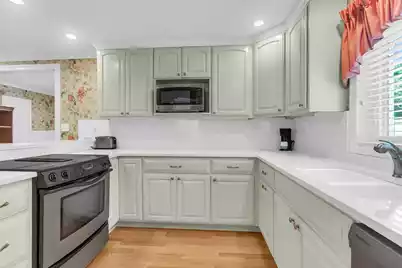 2078 Saint James Drive, Charleston, SC 29412 - Photo 10