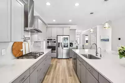 407 Rowley Lane, Summerville, SC 29486 - Photo 6