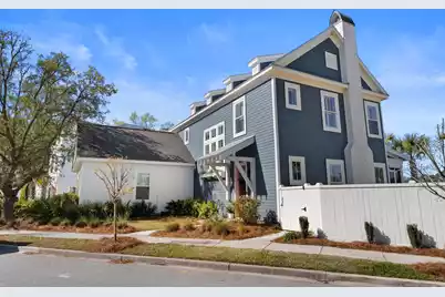 1074 Cinder Street, Mount Pleasant, SC 29464 - Photo 2