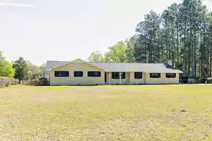 1165 Pruitt Dr, Orangeburg, SC 29118 - Photo 1