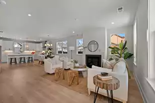 726 Rumbling Leaf Ln, Summerville, SC 29486 - Photo 4