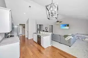 105 Avonshire Dr, Summerville, SC 29420 - Photo 6