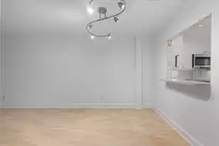 321 Lapwing Ln, Mount Pleasant, SC 29464 - Photo 10