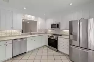 321 Lapwing Ln, Mount Pleasant, SC 29464 - Photo 4