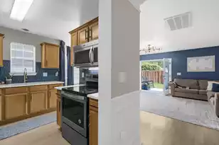 9271 Ayscough Rd, Summerville, SC 29485 - Photo 4