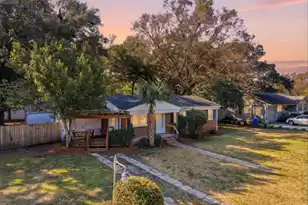 1749 Lady Ashley St, Charleston, SC 29412 - Photo 2