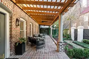 49 Smith St, Charleston, SC 29401 - Photo 12