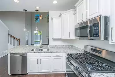 1686 Bridwell Lane, Mount Pleasant, SC 29466 - Photo 4