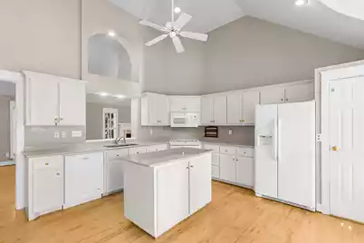 200 Castle Harbor Drive, Summerville, SC 29483 - Photo 10