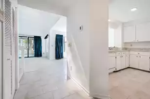 1133 Shadow Lake Cir, Mount Pleasant, SC 29464 - Photo 4