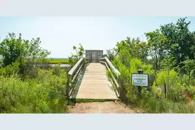 1630 Prince Edward Street, Mount Pleasant, SC 29466 - Photo 38