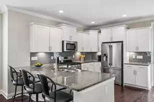 1630 Prince Edward St, Mount Pleasant, SC 29466 - Photo 12