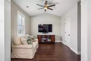 1630 Prince Edward St, Mount Pleasant, SC 29466 - Photo 20