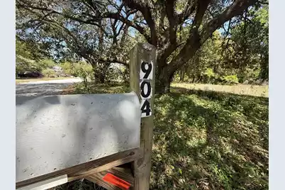 904 Hildebrand Drive, Bonneau, SC 29431 - Photo 1