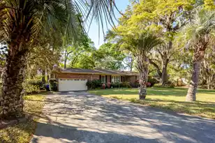 1867 Rugby Ln, Charleston, SC 29407 - Photo 4