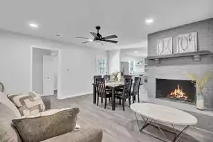 200 Roosevelt Dr, Saint Stephen, SC 29479 - Photo 4