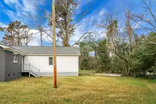 200 Roosevelt Dr, Saint Stephen, SC 29479 - Photo 54