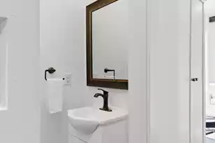 87 1/2 1/4 Warren St, Charleston, SC 29403 - Photo 20