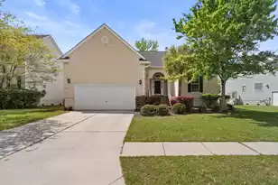 1892 Palmetto Isle Dr, Mount Pleasant, SC 29466 - Photo 2