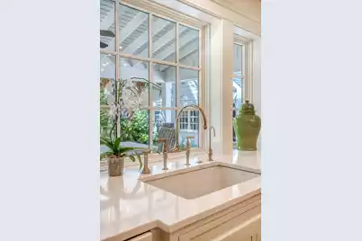 299 Hobcaw Drive, Mount Pleasant, SC 29464 - Photo 10