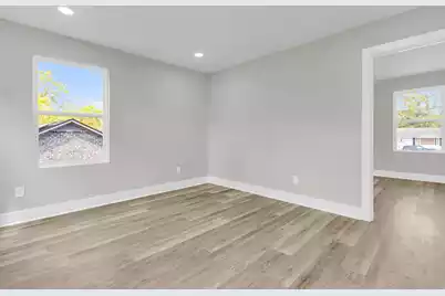 5889 Rhett Avenue N, Hanahan, SC 29410 - Photo 20