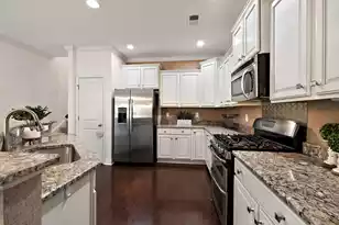 2040 Promenade Ct, Mount Pleasant, SC 29466 - Photo 14