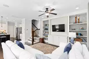 2574 Kings Gate Ln, Mount Pleasant, SC 29466 - Photo 10