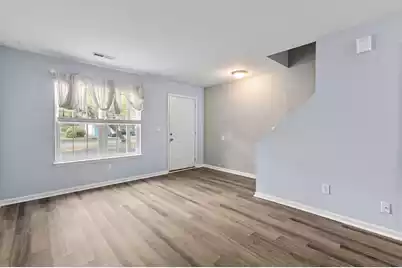 1521 Nantahala Boulevard, Mount Pleasant, SC 29464 - Photo 2