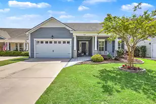 563 Four Seasons Blvd, Summerville, SC 29486 - Photo 2