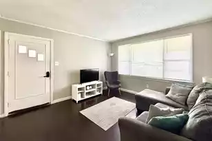 2755 Louise Dr, North Charleston, SC 29405 - Photo 4