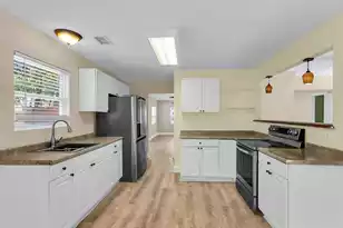 2407 Castlereagh Rd, Charleston, SC 29414 - Photo 16