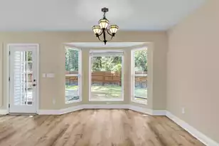 2407 Castlereagh Rd, Charleston, SC 29414 - Photo 2