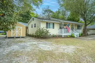 1240 Camelia Rd, Charleston, SC 29407 - Photo 2