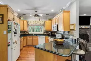 5568 Jenks Montgomery Rd, Ravenel, SC 29470 - Photo 12