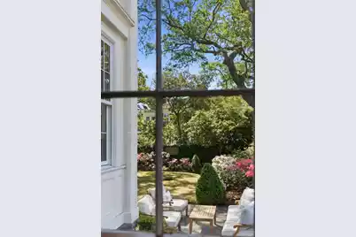 7 Lowndes Street, Charleston, SC 29401 - Photo 24