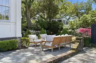 7 Lowndes St, Charleston, SC 29401 - Photo 68