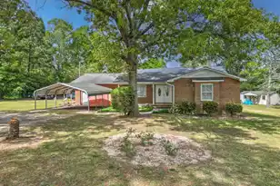 658 Tee Vee Rd, Elloree, SC 29047 - Photo 1