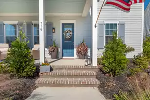 716 Blueway Ave, Summerville, SC 29486 - Photo 4