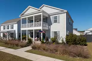716 Blueway Ave, Summerville, SC 29486 - Photo 1