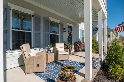 716 Blueway Avenue, Summerville, SC 29486 - Photo 2
