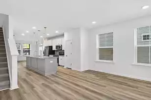 4633 Forest Hills Dr, North Charleston, SC 29418 - Photo 6