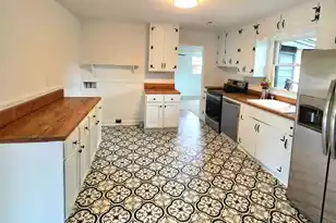 1113 Yeamans Hall Rd, Hanahan, SC 29410 - Photo 6