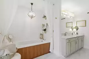 887 Parrot Creek Way, Charleston, SC 29412 - Photo 18