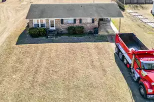 128 Franklin St, Holly Hill, SC 29059 - Photo 2