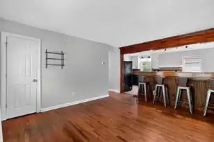 221 Forest Cir, Summerville, SC 29483 - Photo 10