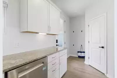 585 Blueway Avenue, Summerville, SC 29486 - Photo 20