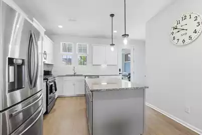 585 Blueway Avenue, Summerville, SC 29486 - Photo 18