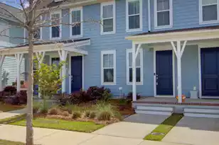 585 Blueway Ave, Summerville, SC 29486 - Photo 2