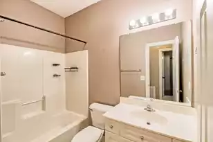 1401 Grove Park Dr, Charleston, SC 29414 - Photo 24