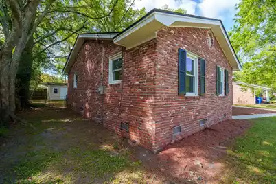 2219 Dallerton Circle N, Charleston, SC 29414 - Photo 4